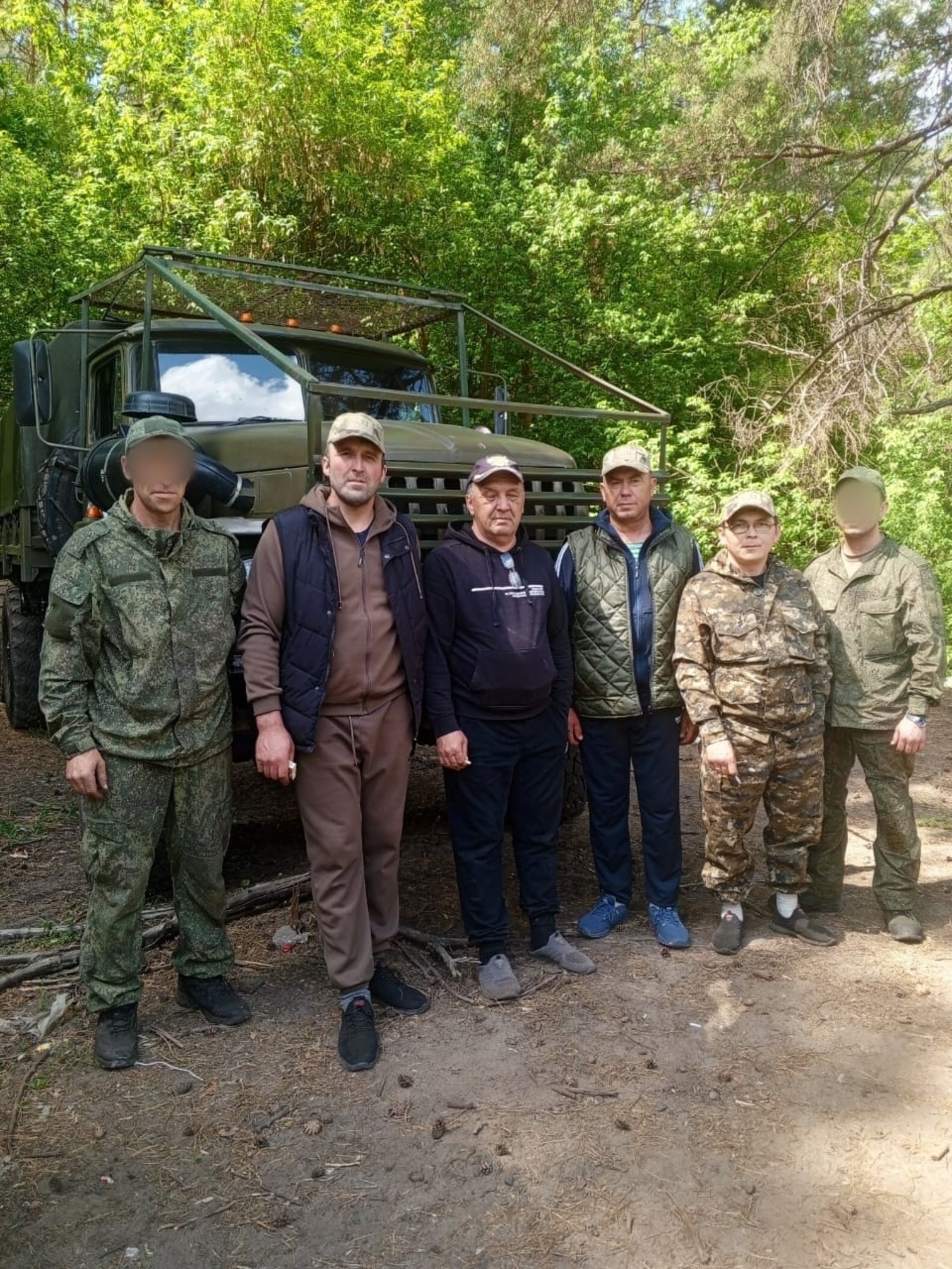 Ещё один автомобиль передали землякам в зону СВО