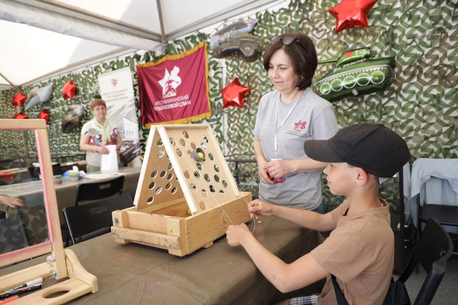 На «Айда играть» привезли антикварные игрушки