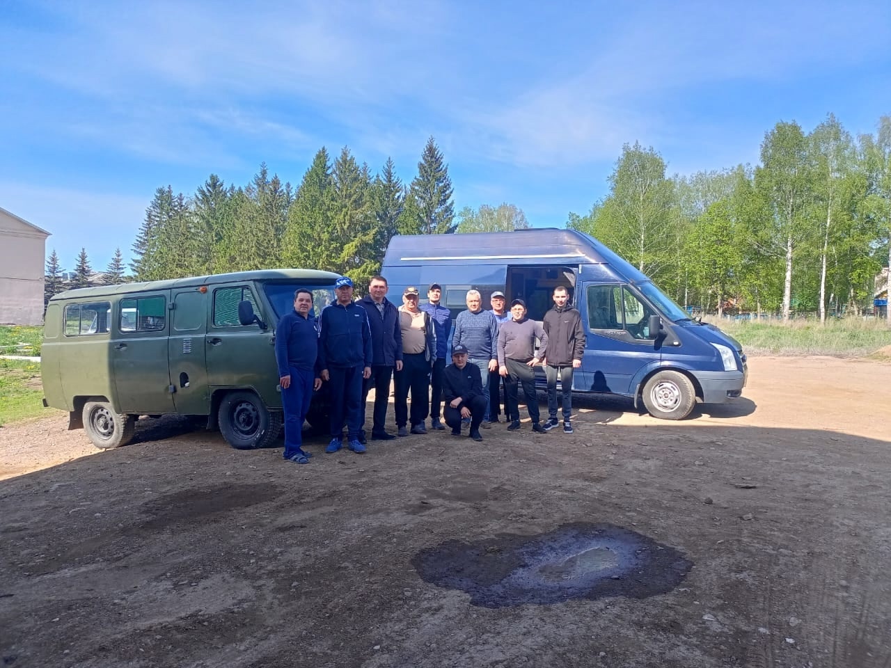 Ещё один автомобиль передали землякам в зону СВО