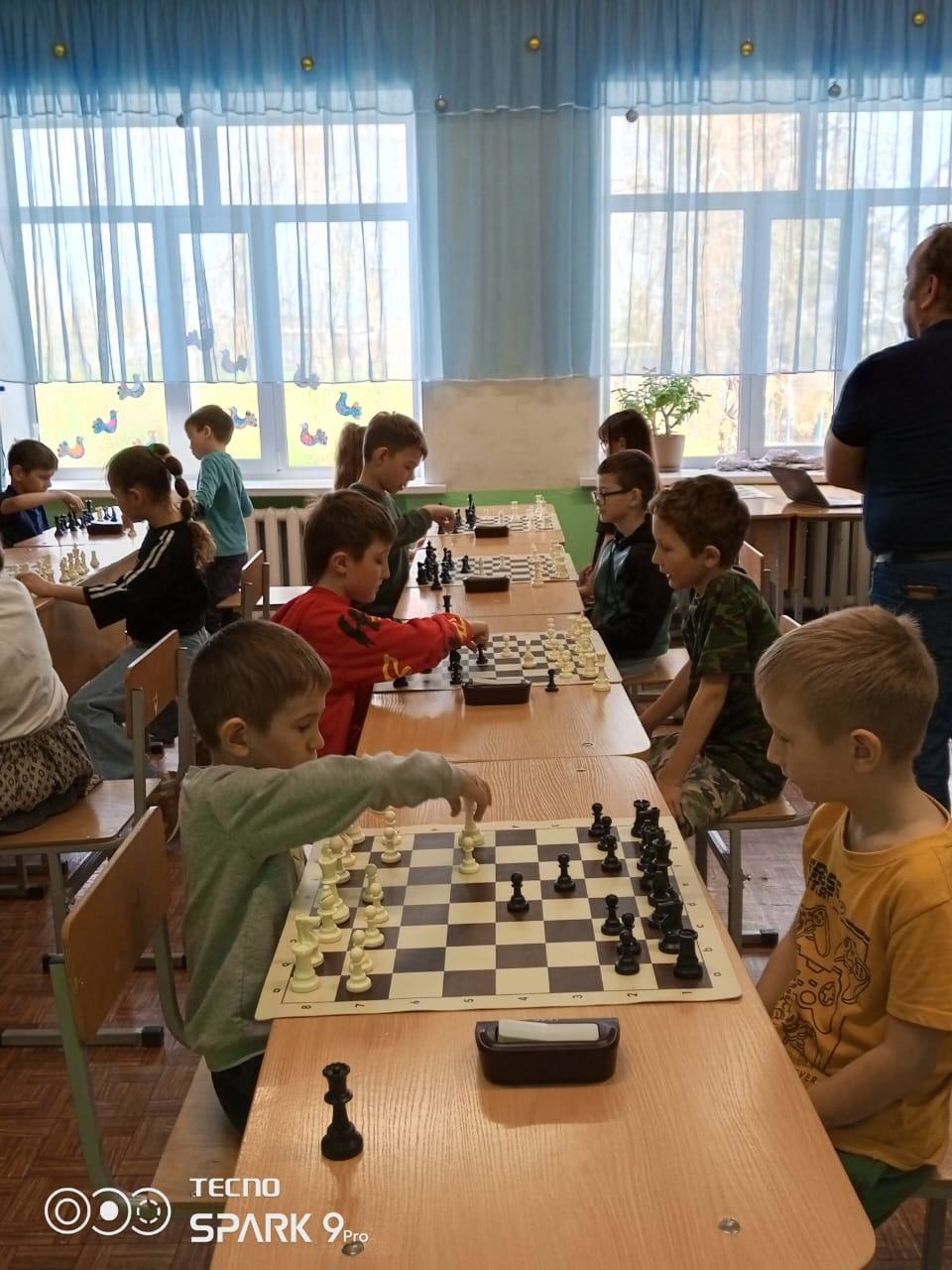 В Доме детского творчества с. Бакалы прошёл шахматный турнир среди обучающихся начальных классов