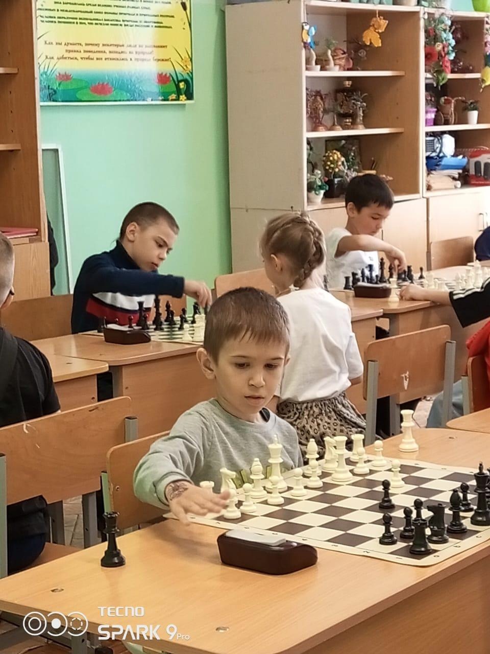 В Доме детского творчества с. Бакалы прошёл шахматный турнир среди обучающихся начальных классов