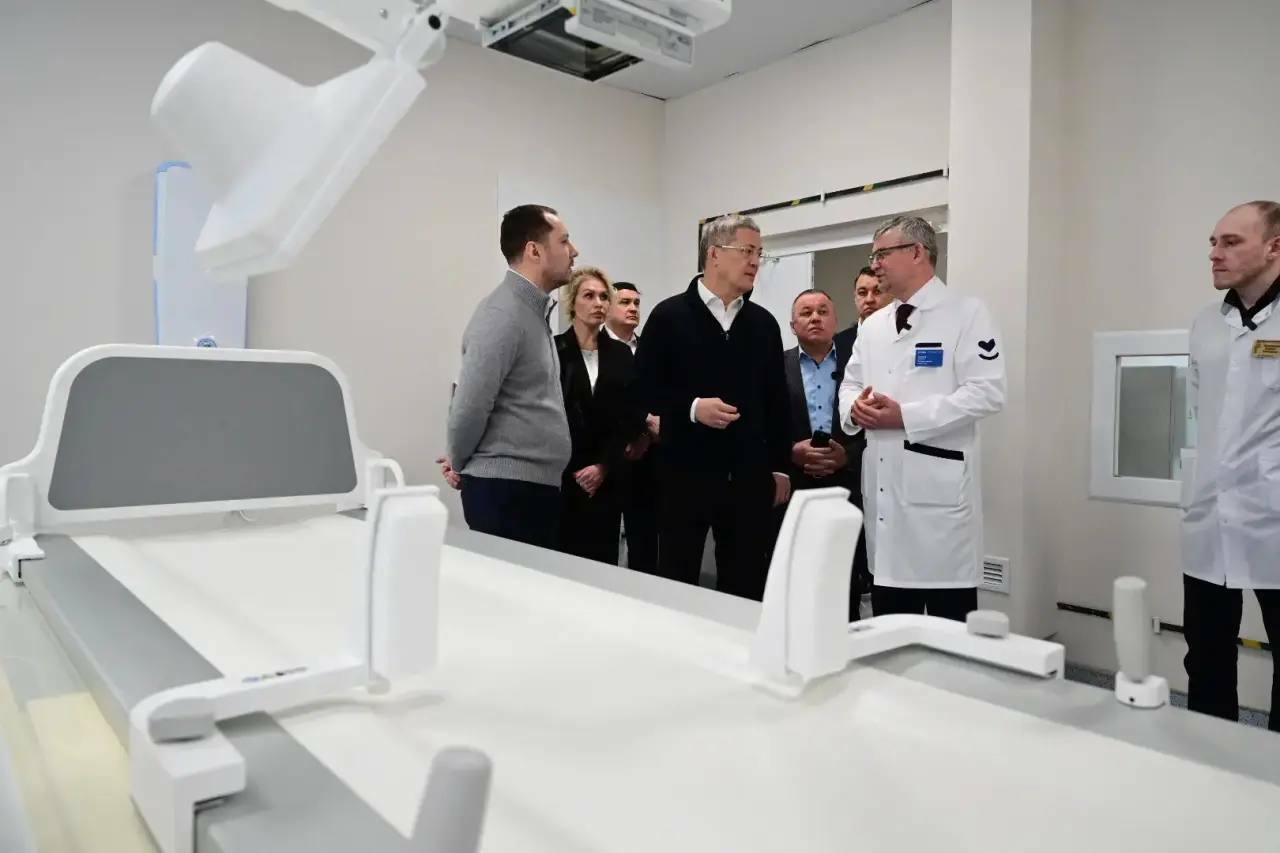 Радий Хабиров открыл в Башкирии новую детскую поликлинику