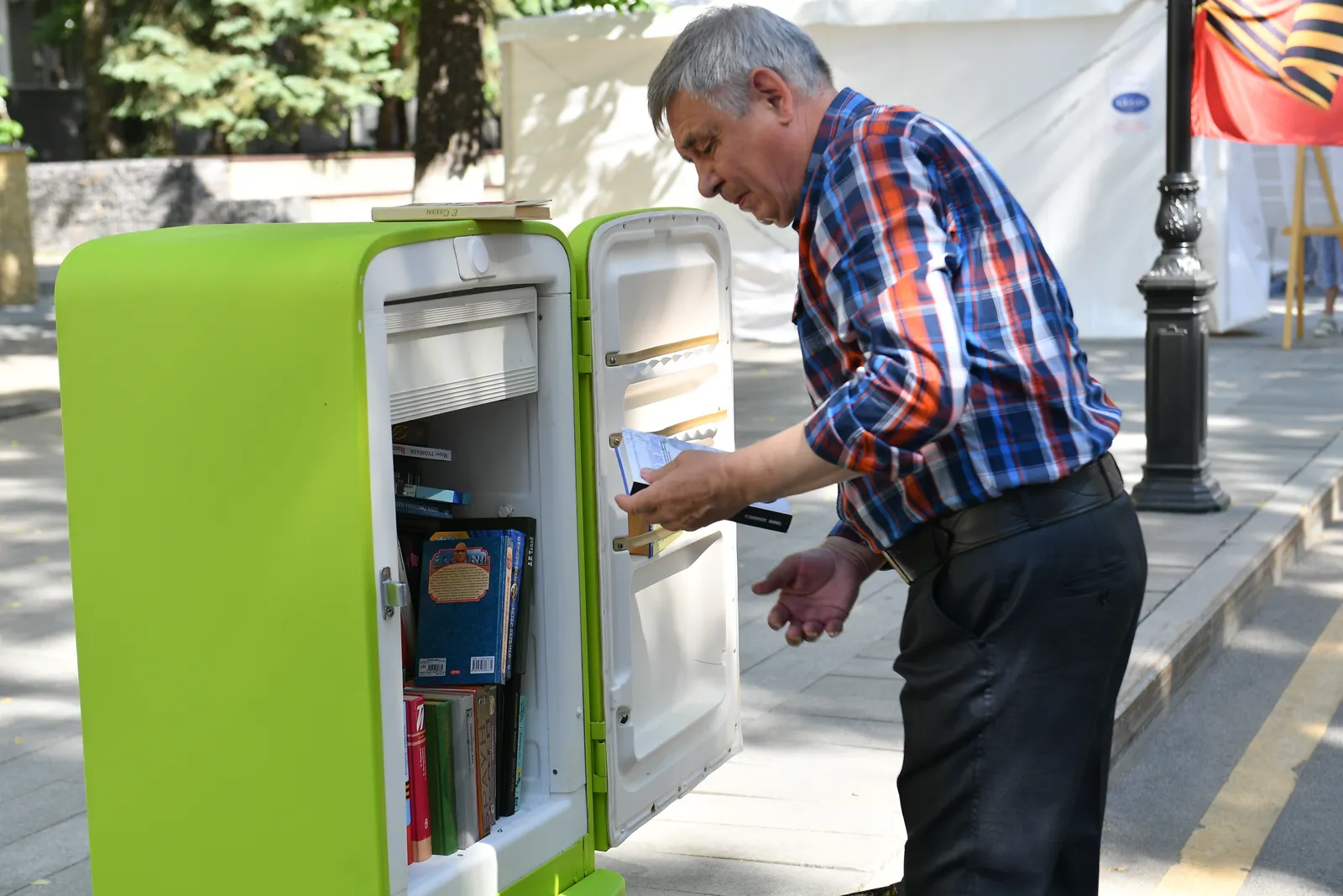 На книжной ярмарке «Китап-Байрам» в Уфе можно брать книги в холодильниках