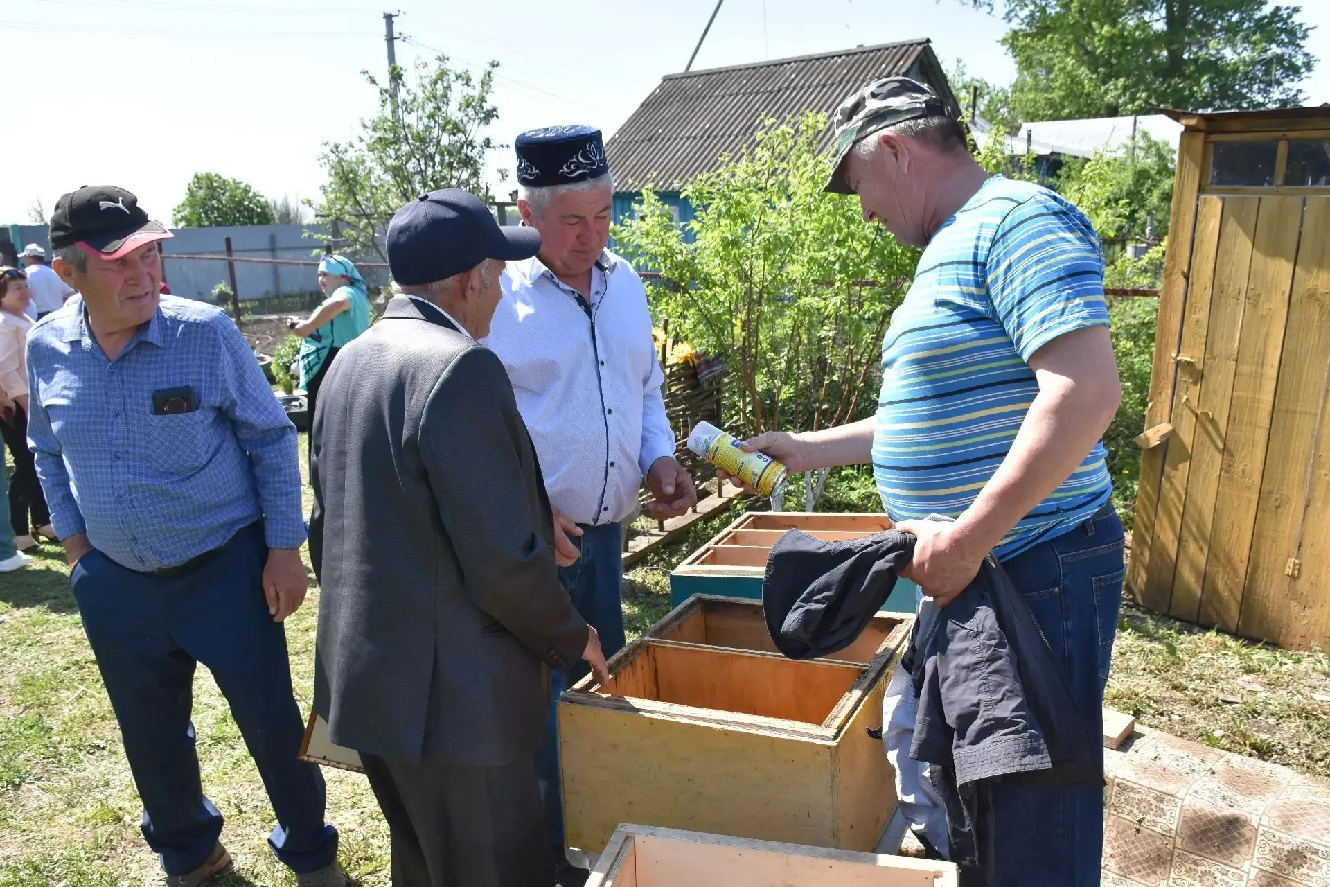 В деревне Верхнетроицкое  состоялся практический семинар для пчеловодов