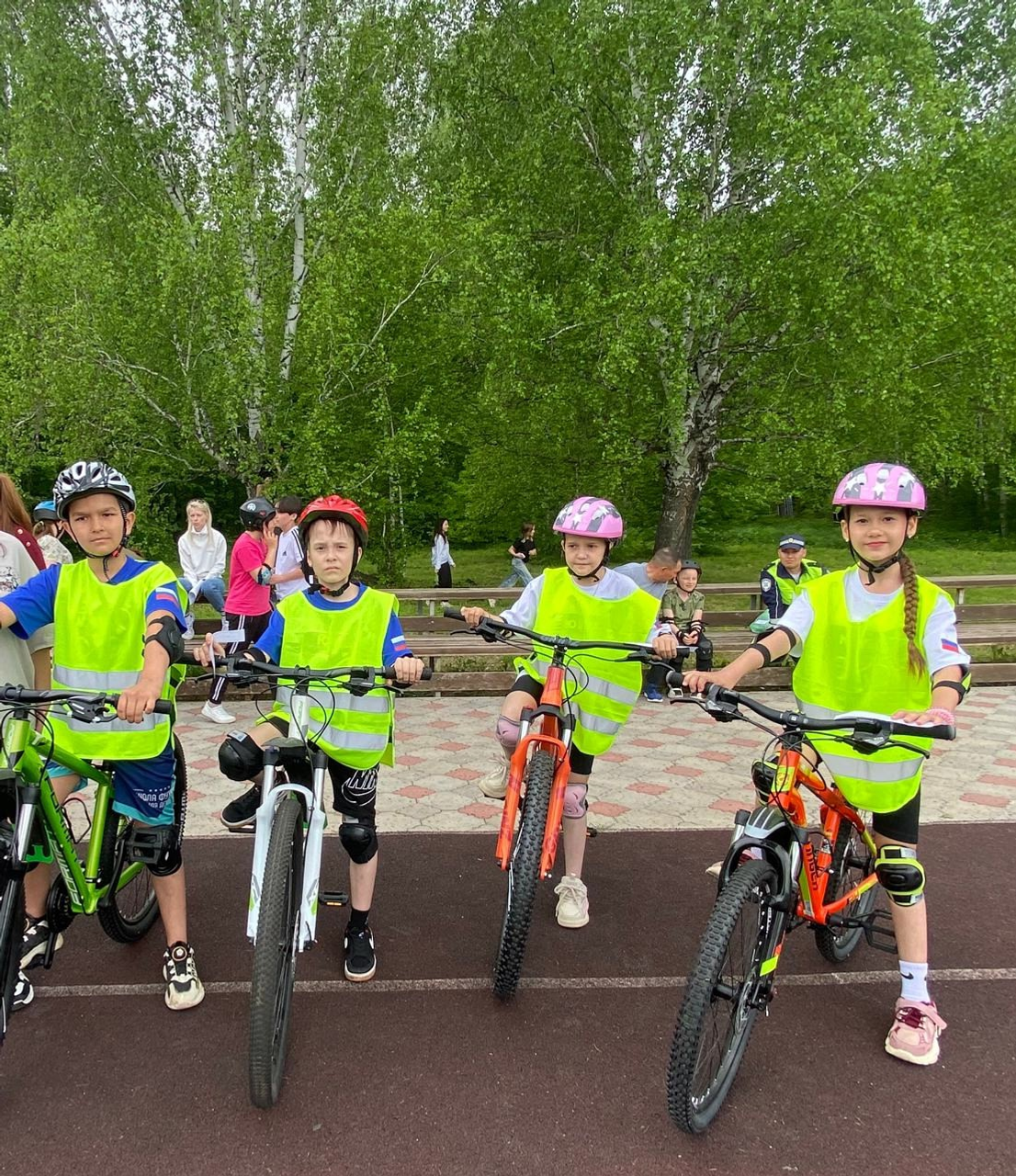 Команда Бакалинской школы участвует в Республиканском конкурсе юных инспекторов