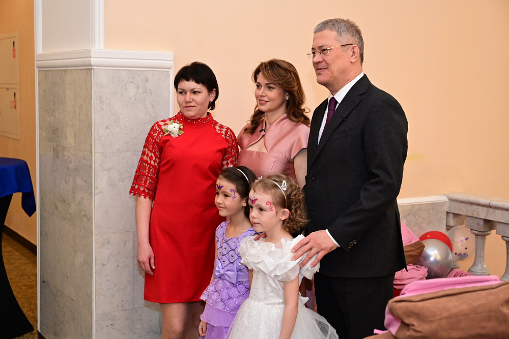 В преддверии праздника весны в Башкирии прошел «Бал маленьких принцесс»