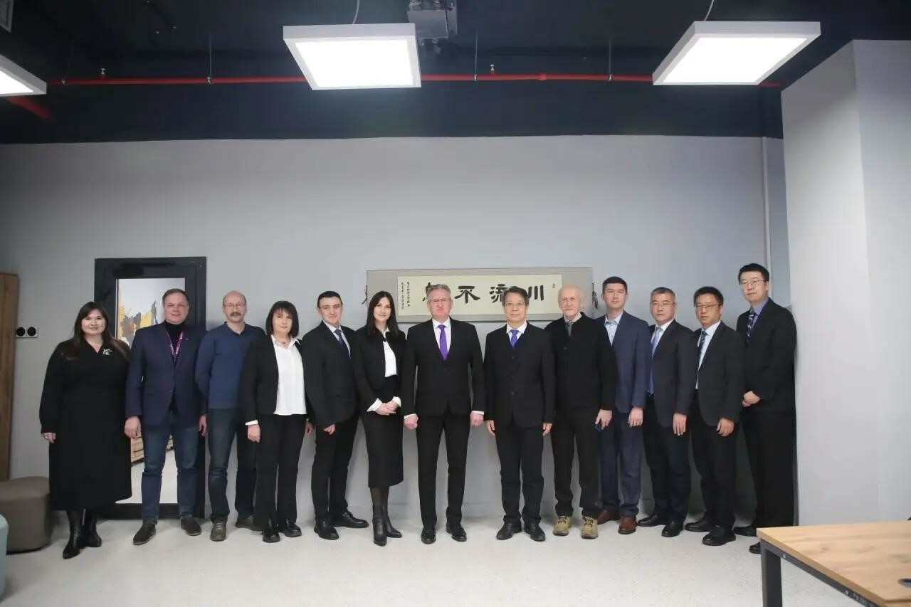 Резидент Межвузовского кампуса Уфы подписал соглашение о подготовке аспирантов