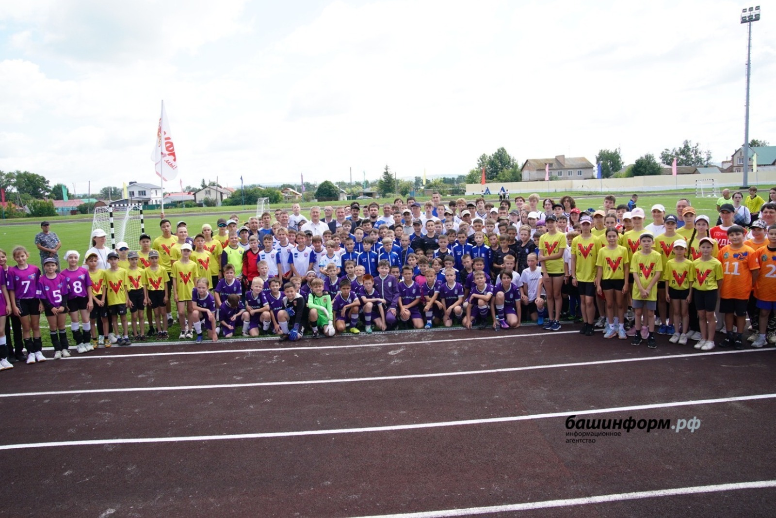 Радий Хабиров рассказал о преображении стадиона в Башкирии