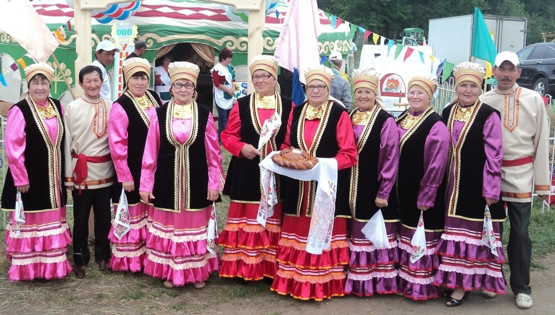 Как отметим День национального костюма