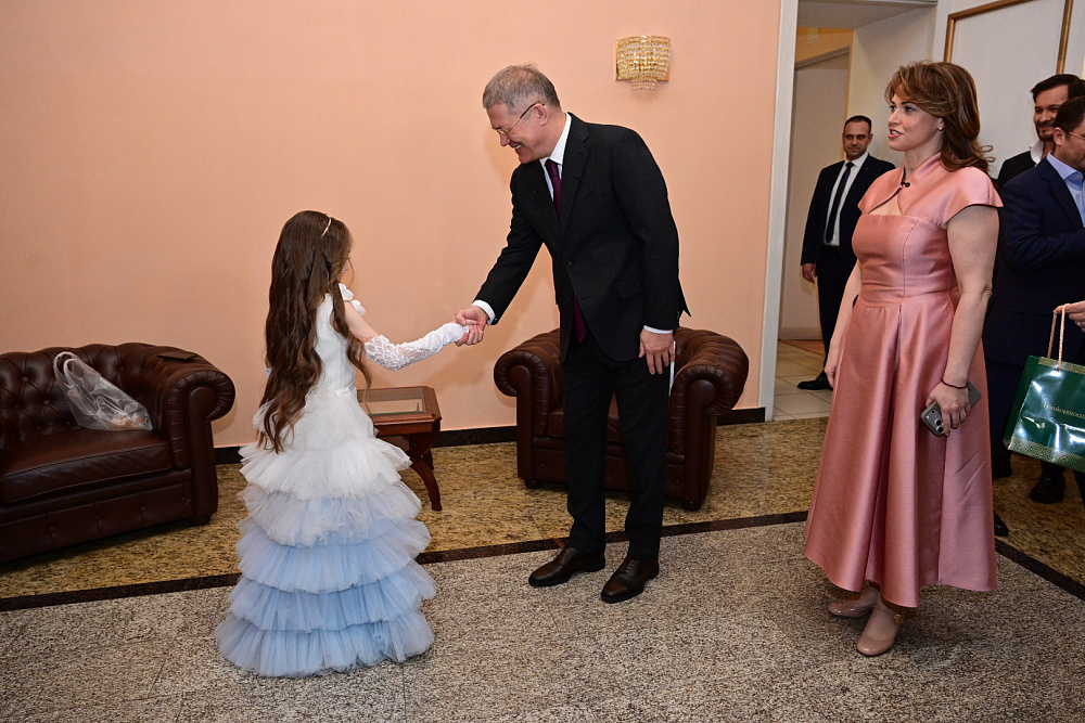 В преддверии праздника весны в Башкирии прошел «Бал маленьких принцесс»