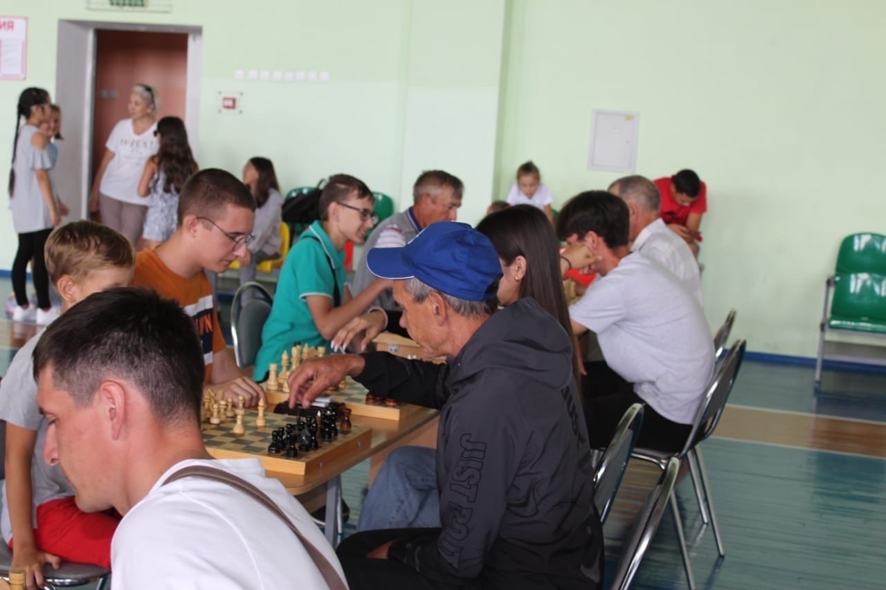 В день физкультурника на турнире по шахматам учащиеся ДДТ заняли призовые места
