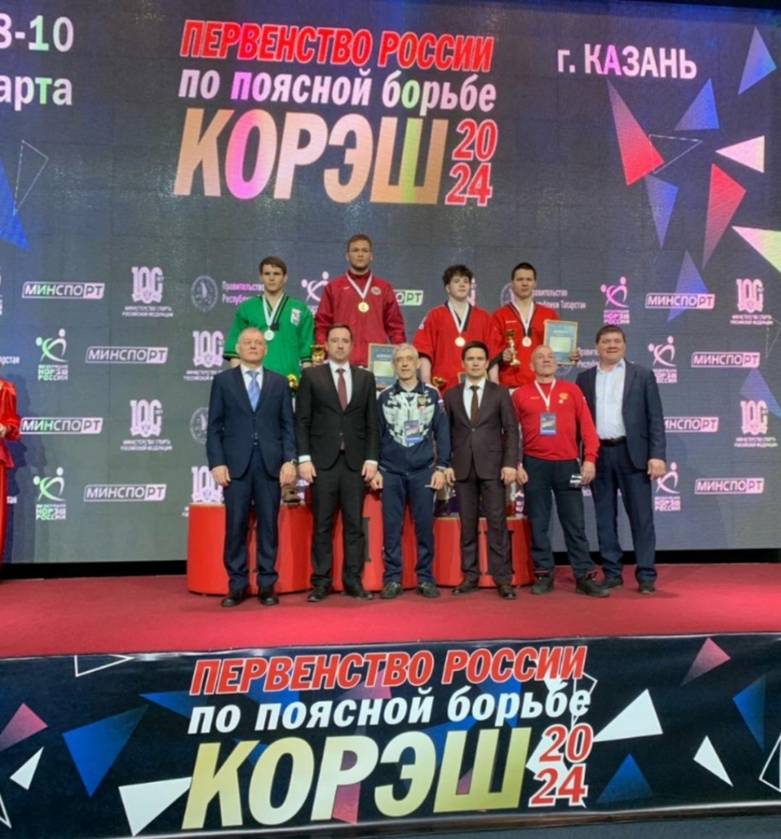 Чемпионат России по поясной борьбе куреш в Казани