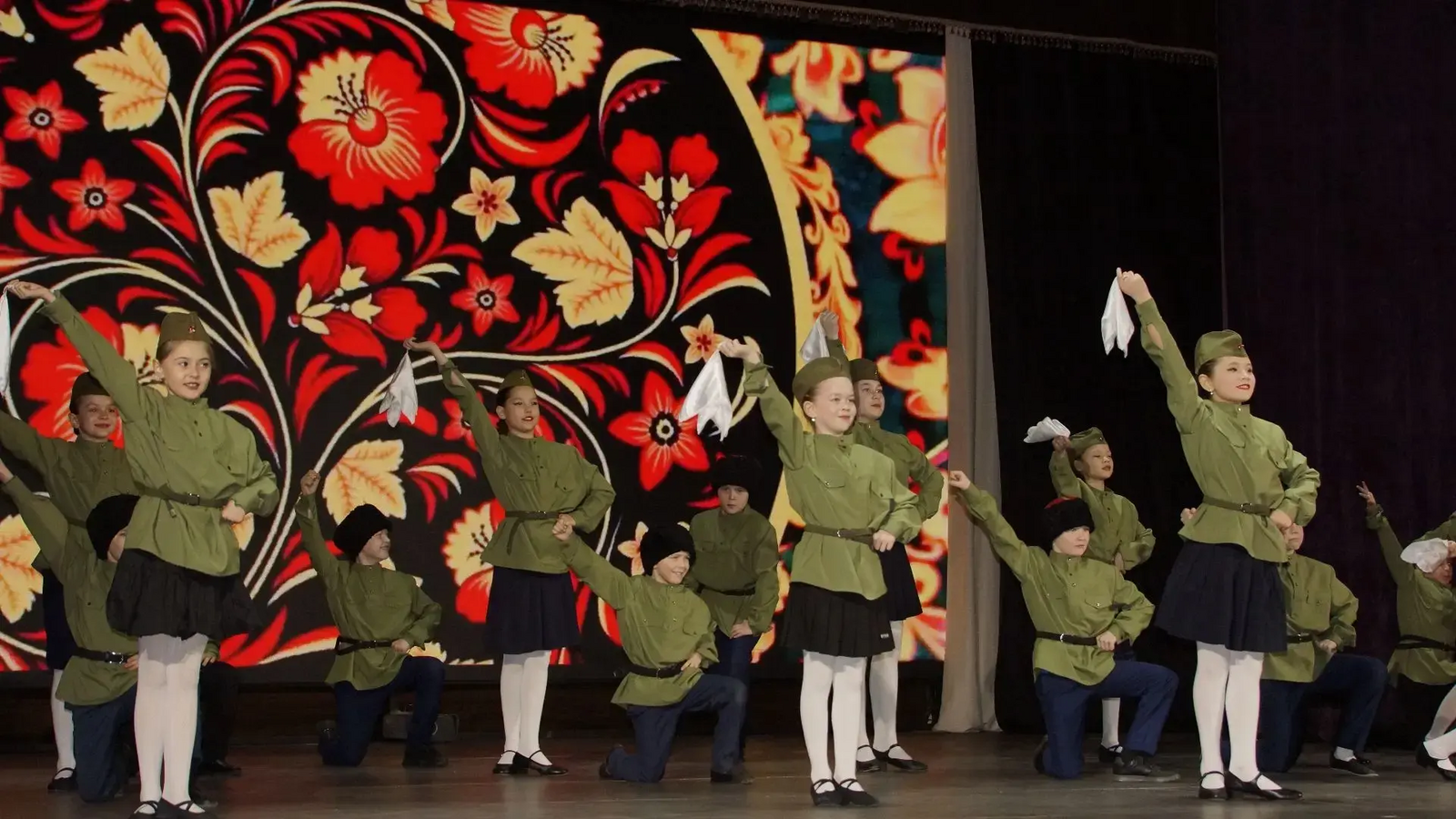 Патриотический концерт "Поем тебе, Россия!"