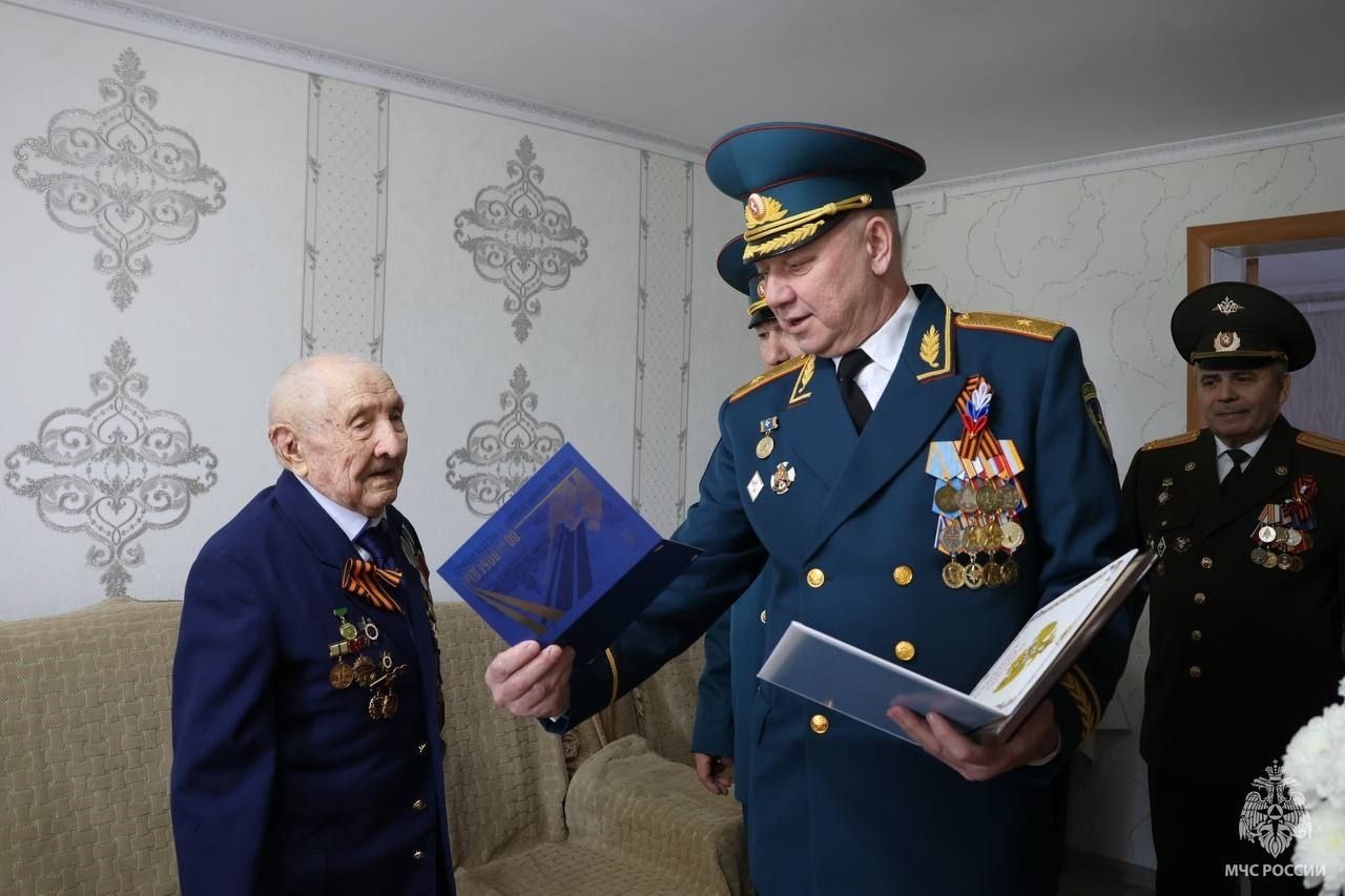 В МЧС Башкирии рассказали о 100-летнем ветеране Великой Отечественной войны