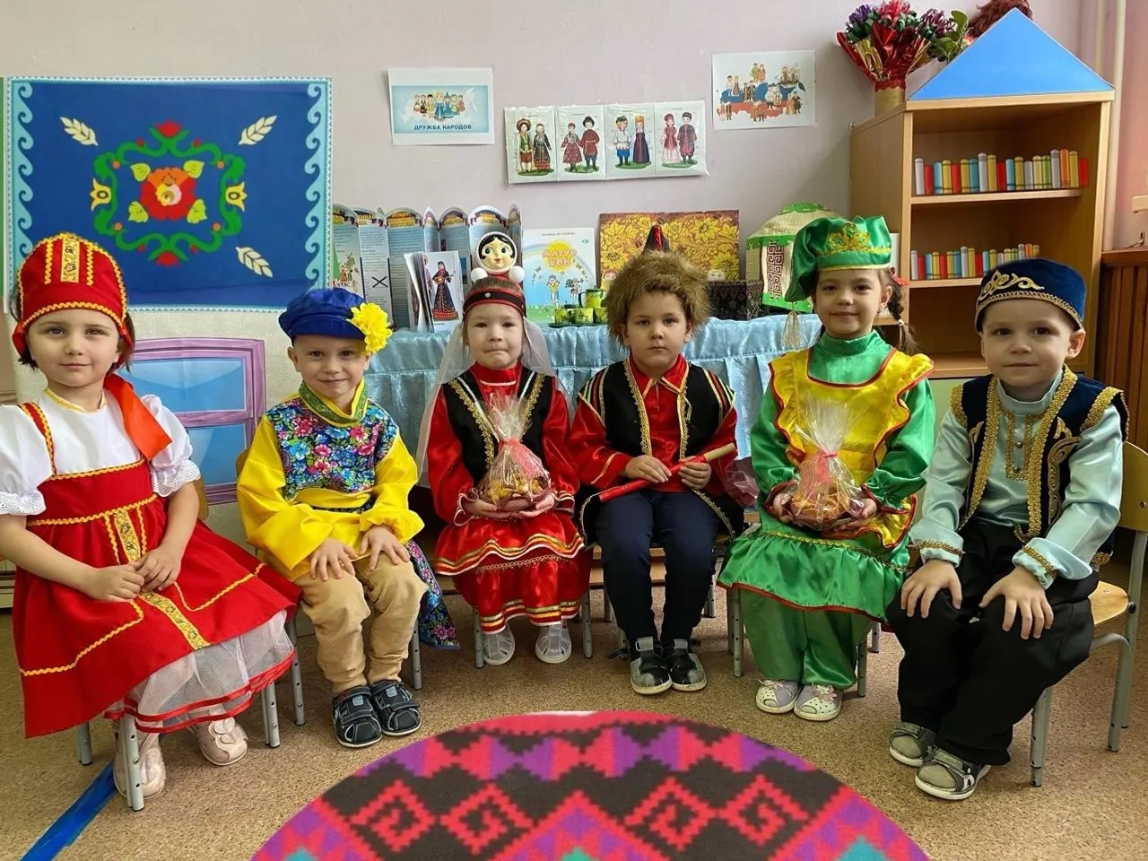 День национального костюма